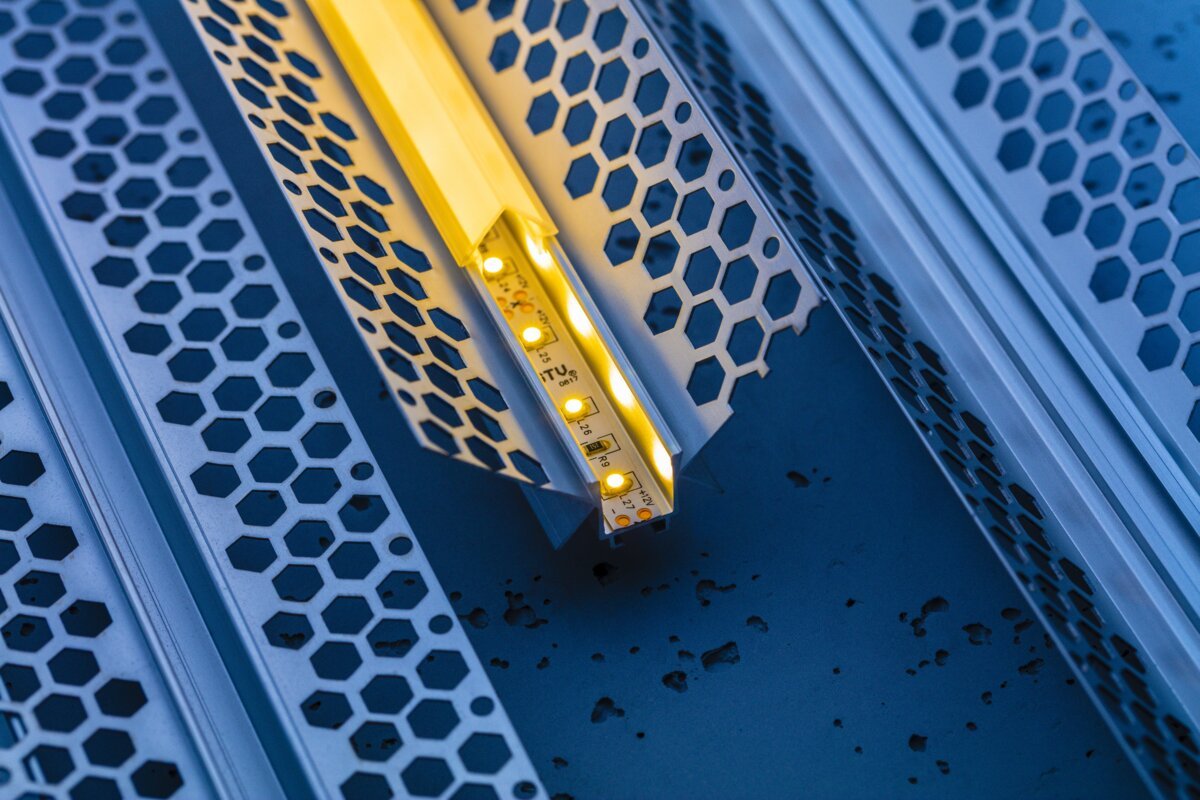 LED-Profil GLAX abgewinkelt